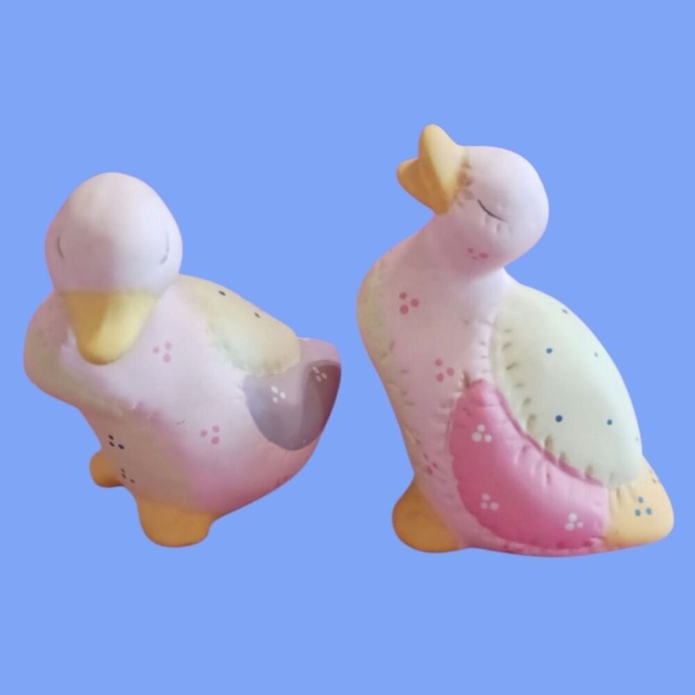Vintage Quilted Ceramic Duck Figurines Set Of Two Pastel Colors